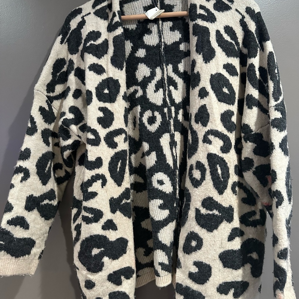 Ellison Black and Cream Knit Sweater